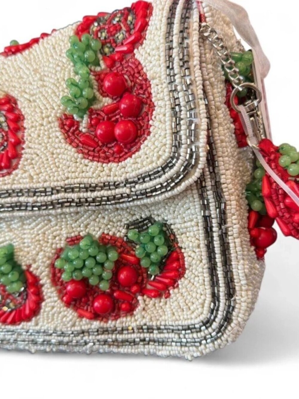 Viral beaded tomato flower red green bag purse Handcrafted in India - Picture 4 of 5